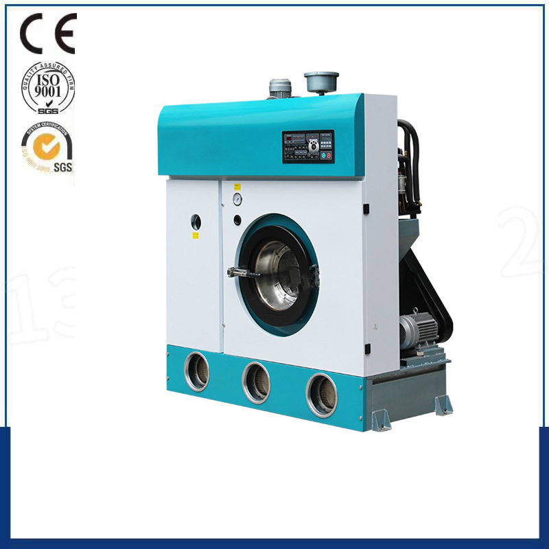Fully enclosed and automatic dry cleaning machine